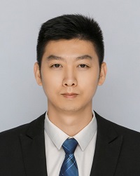 张伟.jpg